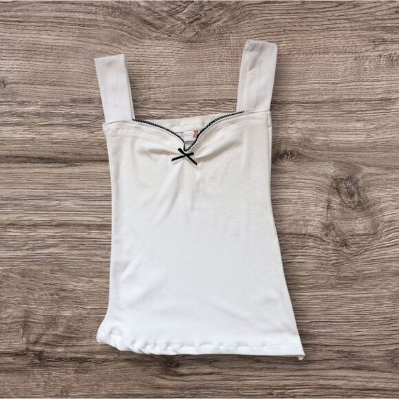 Xtrevorse lace Trim strap top (XS) - Picture 1 of 3